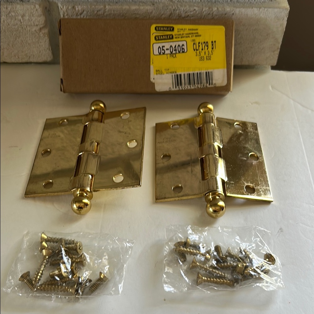 Stanley Steel Door Hinges, Ball Tip, Brass Plate
